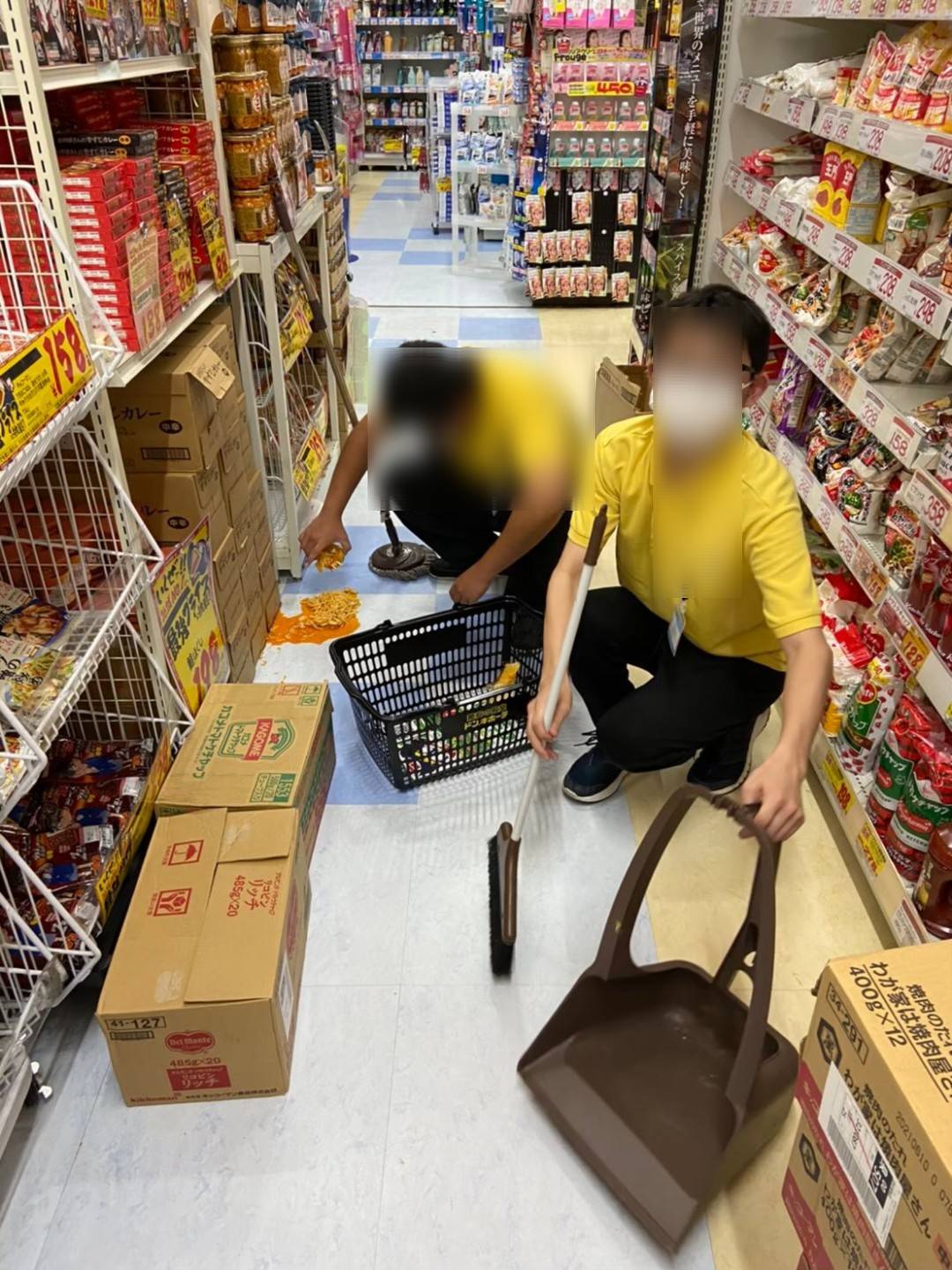 店舗スタッフ